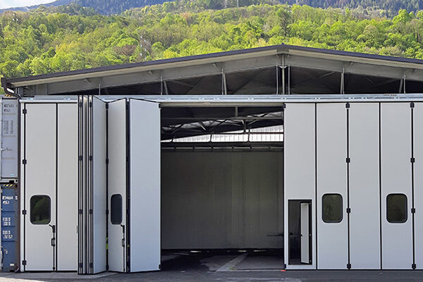 Hangar elicotteri